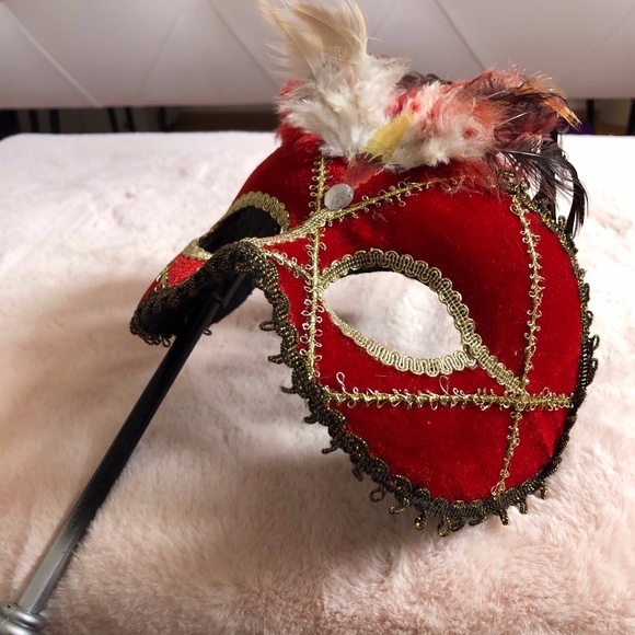 Masquerade Masks for Home Decor - Picture 1 of 16